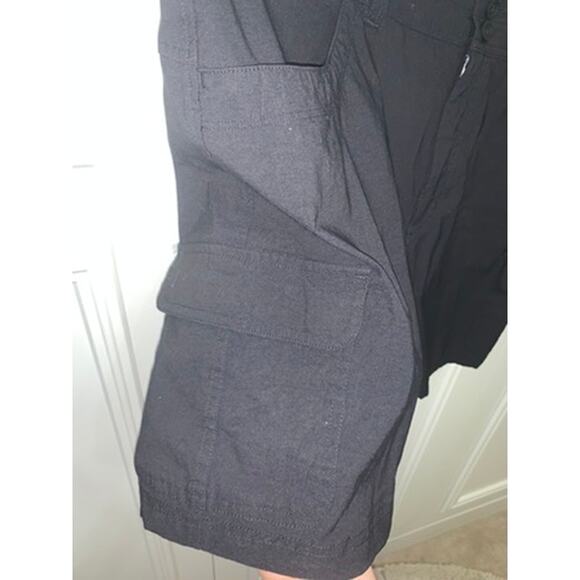 Eddie Bauer Women's‎ Cargo Trail Shorts Black Size 16 Casual - Picture 3 of 8